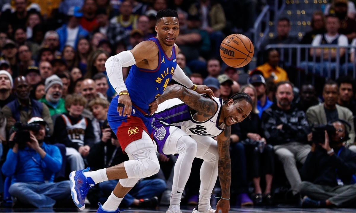 火箭横扫湖人进军西部决赛