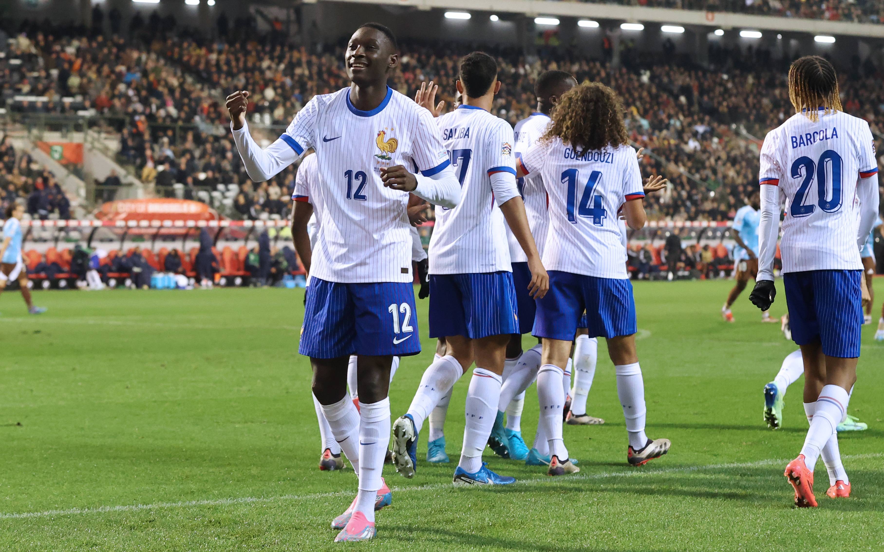 Panda Sports-包含里尔客场一球小胜，积累胜利的词条