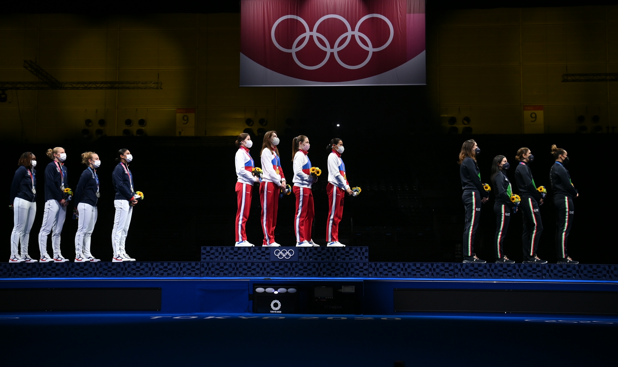 丹麦击剑选手疾风骤雨,勇夺季军 丹麦击剑选手疾风骤雨,勇夺季军