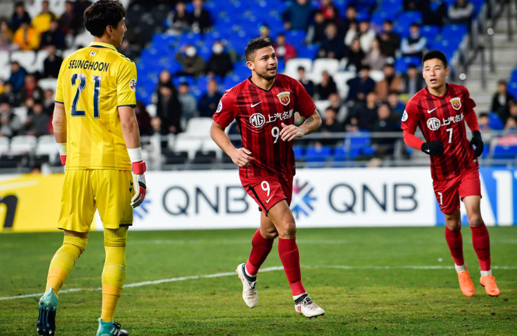 熊猫直播APP-包含中国羽毛球队完胜丹麦羽毛球队，陶菲克打破历史纪录的词条