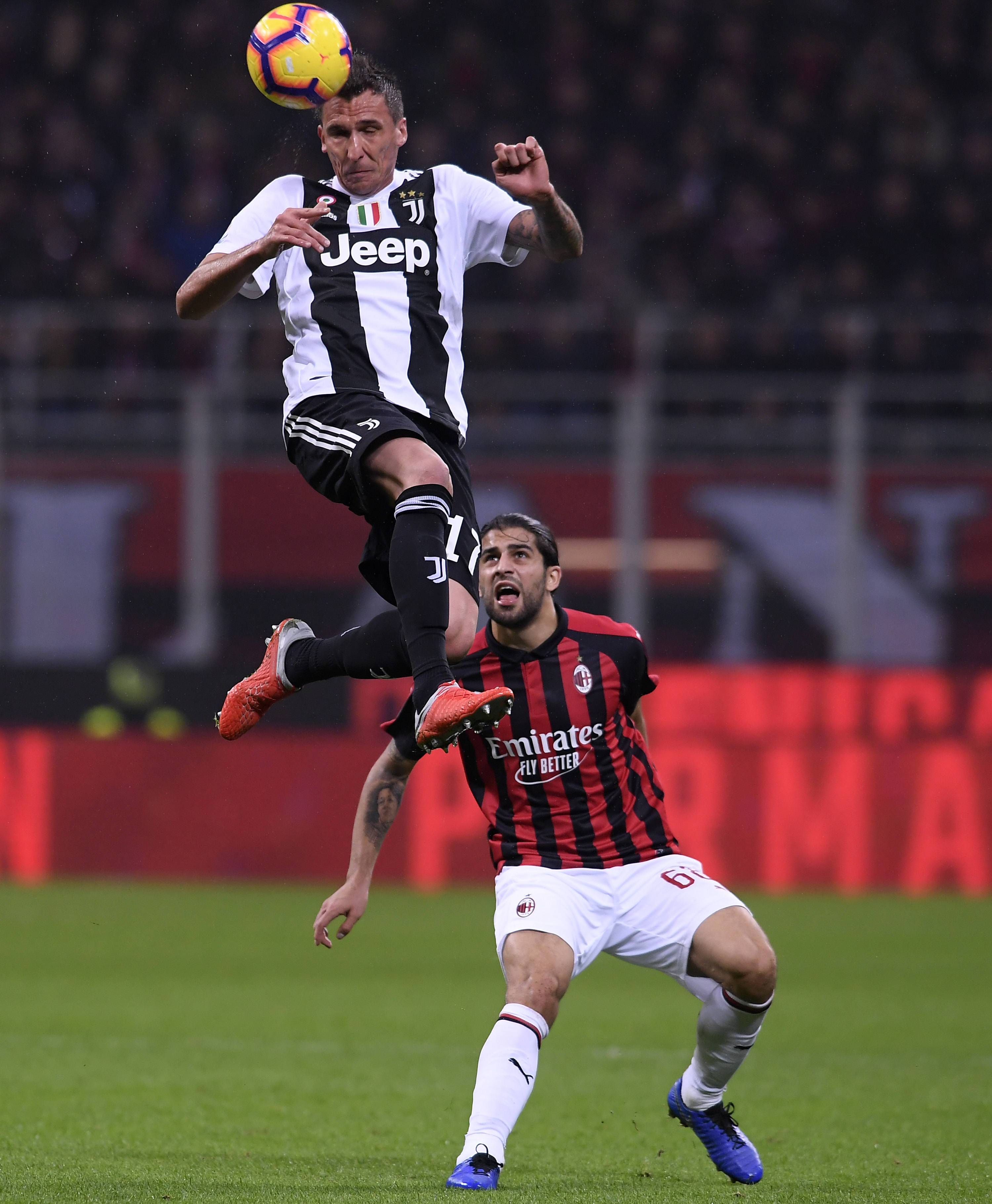 罗马主场不敌AC米兰,遗憾失利 罗马主场不敌AC米兰,遗憾失利