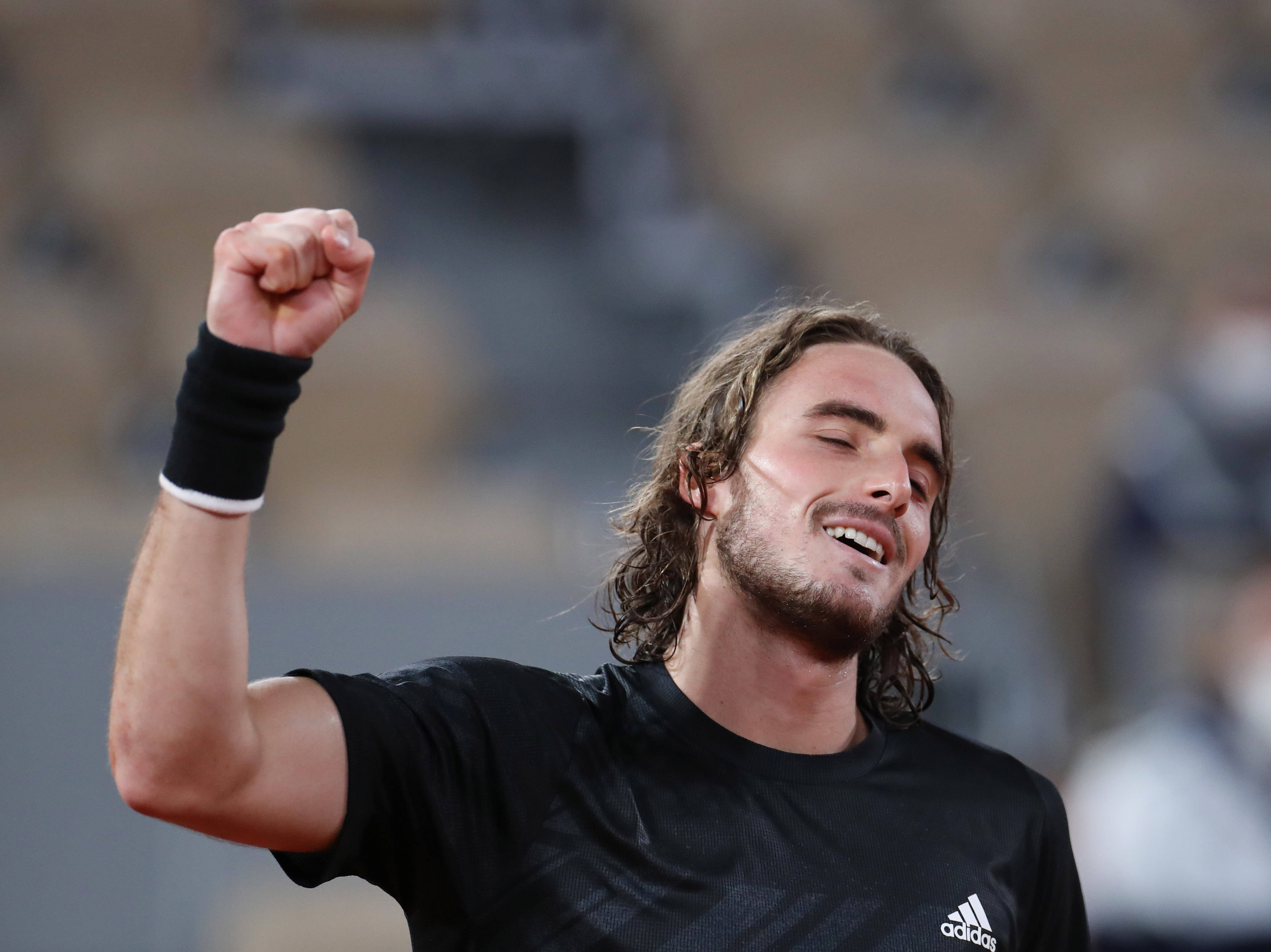 德国网球队强势法国网球队，西西帕斯高光表现